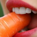 Así tienes que cuidar tus dientes durante el verano